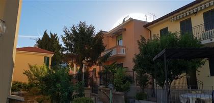 Квартира в регионе Сан-Ремо (Sanremo), Италия за  300 000 евро