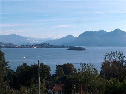 Квартира в регионе Озеро Маджоре (Lago Maggiore), Италия за  265 000 евро