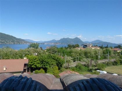 Квартира в регионе Озеро Маджоре (Lago Maggiore), Италия за  170 000 евро