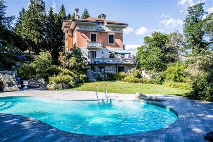 Дом в регионе Озеро Маджоре (Lago Maggiore), Италия за 4 000 000 евро