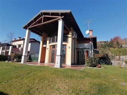 Дом в регионе Озеро Маджоре (Lago Maggiore), Италия за  695 000 евро