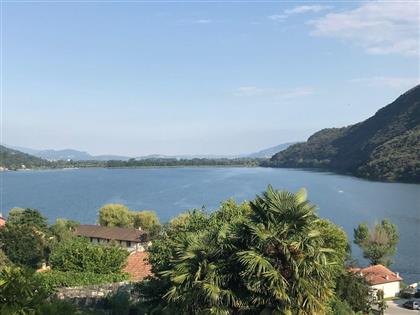 Мергоццо, трехкомнатная квартира с волшебным видом на озеро.