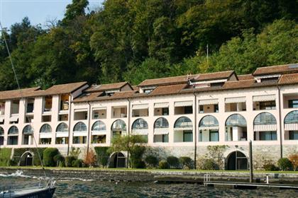 Квартира в регионе Озеро Маджоре (Lago Maggiore), Италия за  430 000 евро