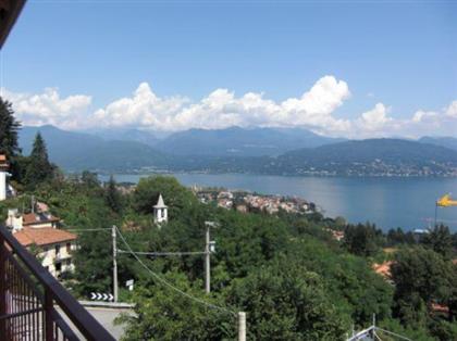 Квартира в регионе Озеро Маджоре (Lago Maggiore), Италия за  225 000 евро
