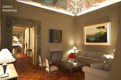 Продаются роскошные апартаменты с фресками в историческом центре Фермо.